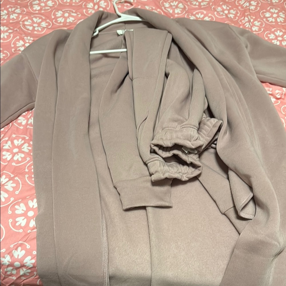 Cozy Mauve Lounge Set